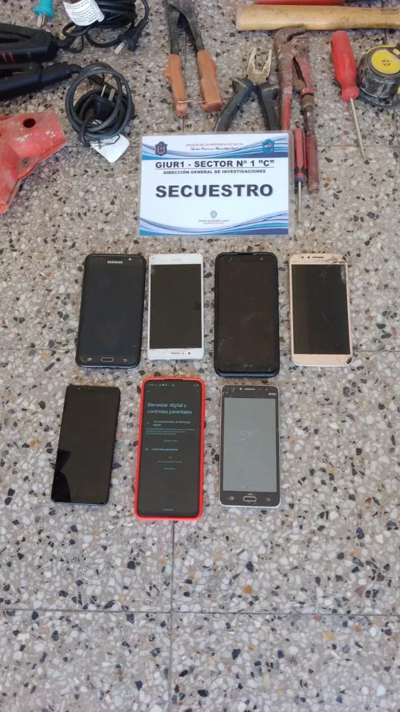 2a8458fd-882c-47d6-b1dd-e3d268ef75c5-576x1024