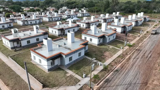 108187-el-gobernador-saenz-entregara-maniana-48-nuevos-departamentos-en-rosario-de-la-frontera