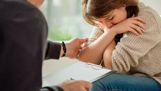 99582-ante-un-cuadro-depresivo-se-debe-buscar-ayuda-en-hospitales-o-centros-de-salud