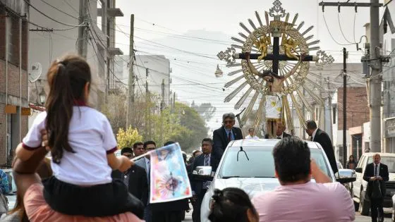 8205-las-imagenes-peregrinas-del-senior-y-la-virgen-del-milagro-recorrieron-la-ciudad-de-salta