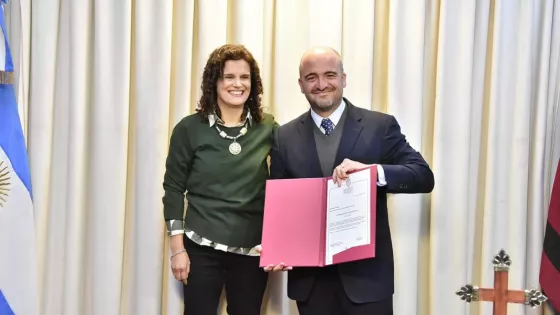 104677-asumieron-nuevas-autoridades-en-el-ministerio-de-educacion-cultura-ciencia-y-tecnologia