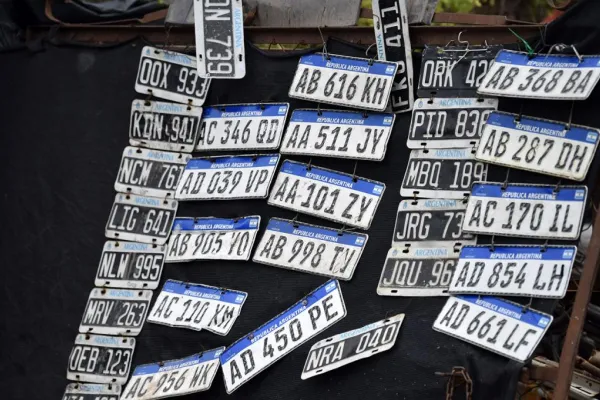 600x400_gobierno-nacional-anuncio-septiembre-se-normalizara-entrega-patentes-autos-1094448-211012