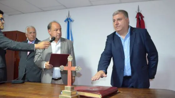 97999-vamos-a-trabajar-en-equipo-para-dar-respuesta-a-las-necesidades-de-la-gente-de-aguas-blancas