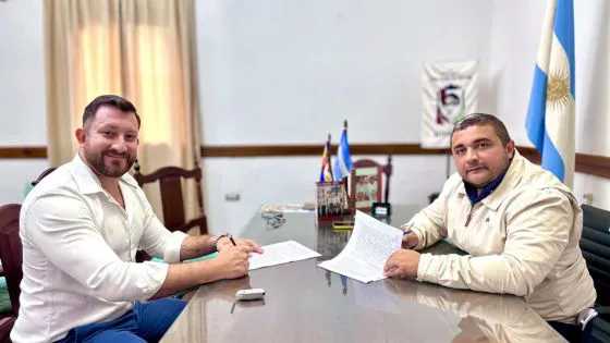 94902-metan-llegan-los-programa-anafe-en-casa-y-conectate-agua-y-cloacas-20240403173707