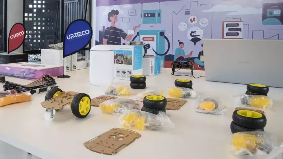 98650-mision-inorbit-este-lunes-alumnos-de-upateco-realizaran-una-competencia-de-robotica-en-contacto-con-una-empresa-de-california