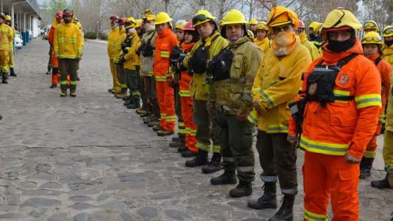 7986-bomberos-voluntarios-de-salta-jujuy-catamarca-tucuman-y-santiago-del-estero-realizan-entrenamientos-para-combatir-incendios-forestales