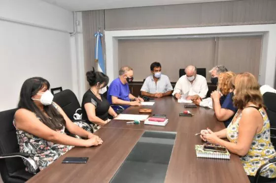 80904-el-gobierno-y-gremios-docentes-llegaron-a-un-acuerdo