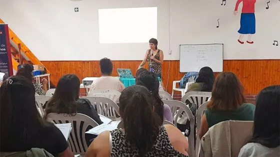 94835-capacitacion-para-docentes-sobre-la-vulneracion-de-derechos-en-infancias-y-adolescencias