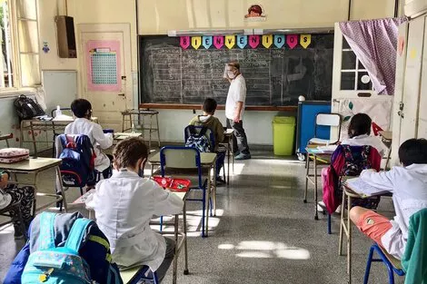 633876-45403-escuelas
