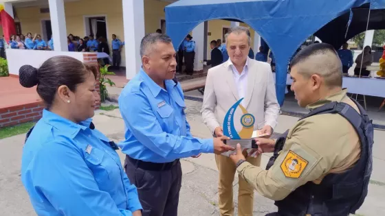 99384-distincion-del-servicio-penitenciario-de-salta-a-personal-destacado-por-su-desempenio