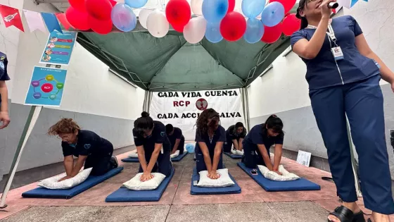 98867-con-una-feria-de-salud-celebraron-el-dia-de-la-enfermeria-argentina-en-el-materno-infantil