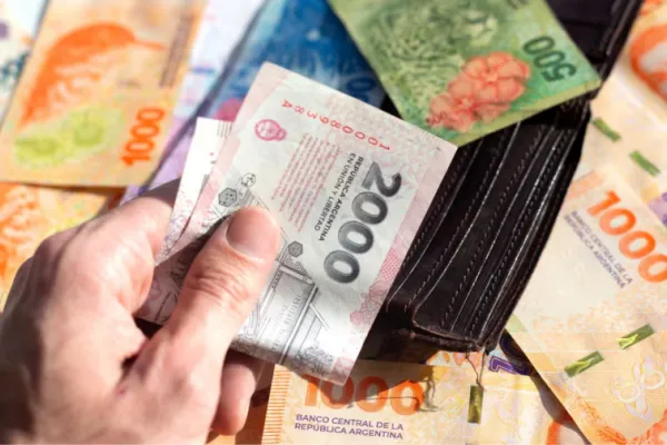 600x400_plazo-fijo-cuanto-dinero-debo-invertir-para-ganar-270000-mes-equivalente-salario-minimo-actual-1054921-093438