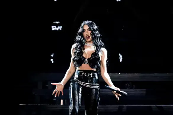 lali-alterno-impactantes-coreografias-con-otros-YHGAM7E5NFBPZCC6HKPDAH3UVU-585x389