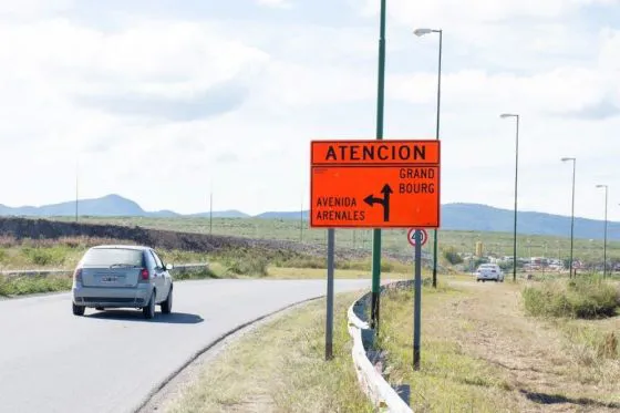 89552-instalaron-carteleria-vial-para-circular-en-sentido-circunvalacion-oeste-salta