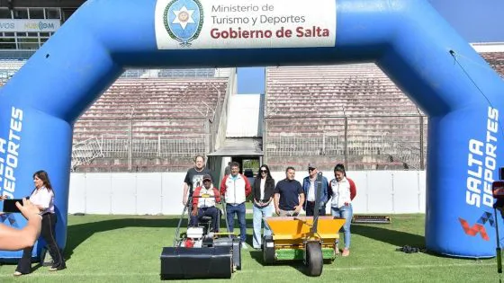 98361-el-martearena-contara-con-nuevas-maquinarias-para-mantener-el-campo-de-juego