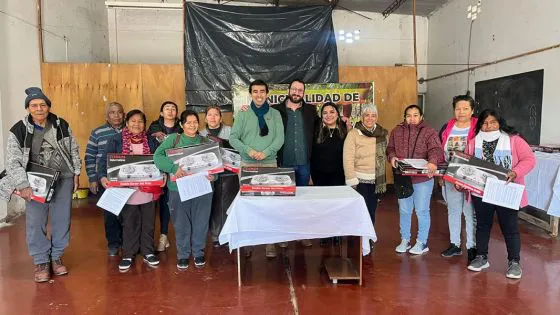 96708-gobierno-lleva-los-programas-participacion-ciudadana-a-colonia-santa-rosa