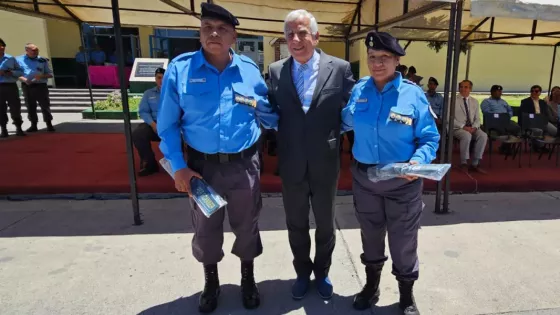 98774-entrega-de-recursos-y-equipamiento-para-el-servicio-penitenciario-de-salta (1)