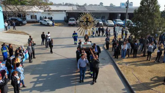 97665-el-senior-y-la-virgen-del-milagro-salta-visitaron-el-alto-molino-y-bendijeron-a-los-empleados-de-aguas-del-norte