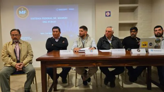 97582-defensa-civil-y-ambiente-participaron-de-la-mesa-de-prevencion-de-incendios-forestales-del-noa
