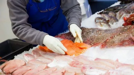 81642-inspeccionan-pescaderias-y-panaderias-para-verificar-la-inocuidad-de-los-alimentos
