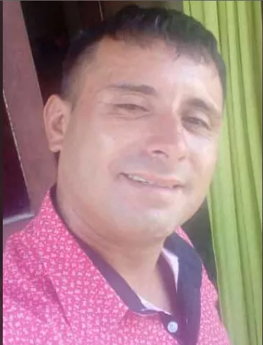 se busca a carlos