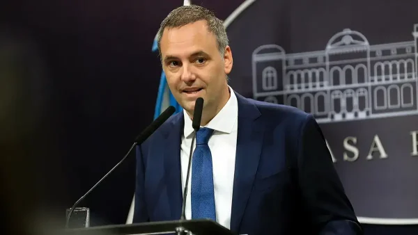 manuel-adorni-600x338