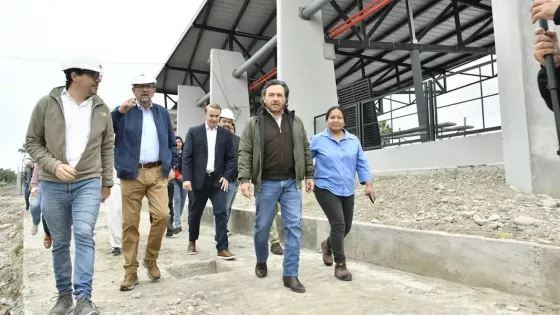 101327-saenz-superviso-el-avance-de-dos-obras-clave-en-guemes-la-nueva-terminal-de-omnibus-y-la-tecnica-tesla