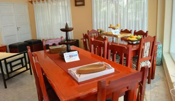 97797-exposicion-y-venta-de-productos-en-el-servicio-penitenciario-de-salta
