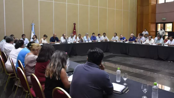 100282-gobierno-y-gremios-acordaron-el-incremento-salarial-del-primer-semestre-y-otras-mejoras-para-los-empleados-publicos