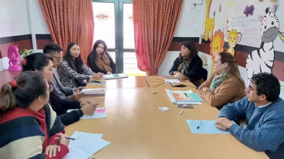 102613-conforman-una-mesa-de-trabajo-para-el-abordaje-de-familias-en-situacion-de-vulnerabilidad