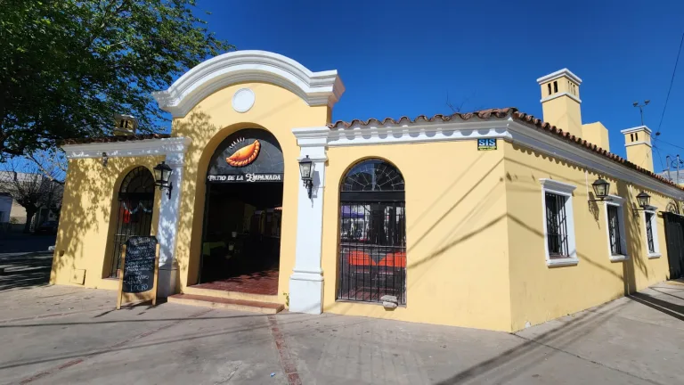 patio-de-las-empanadas-2-768x432
