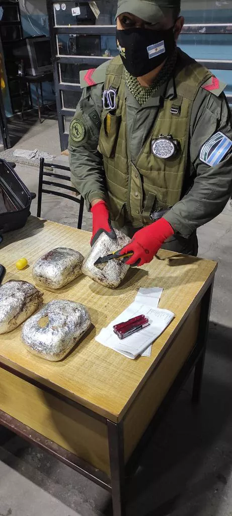 4,677 kg marihuana Catamarca (2)
