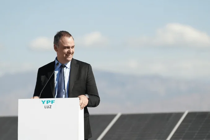 YPF-ADORNI