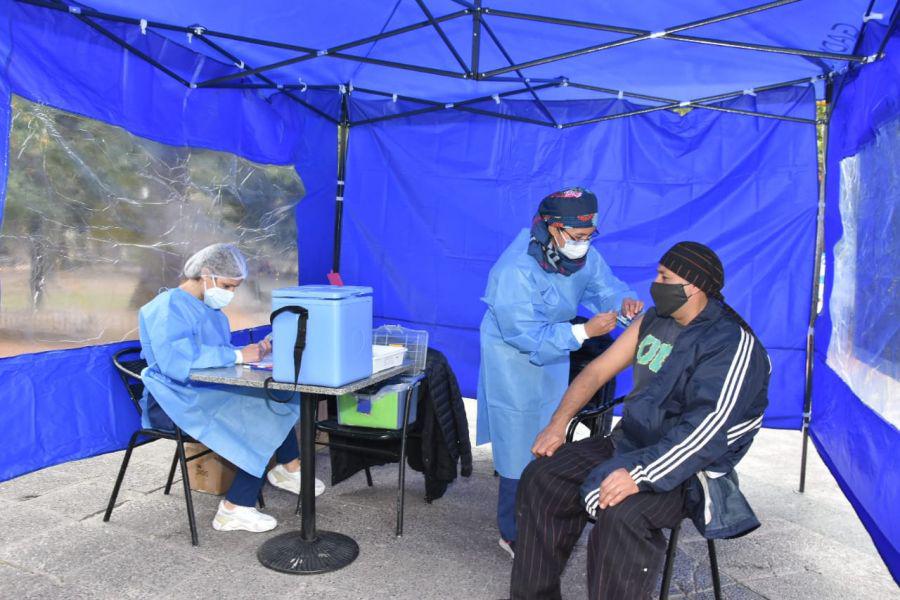 76473-covid-19-el-gobierno-habilito-la-vacunacion-para-mayores-de-40-anios-20210606111356