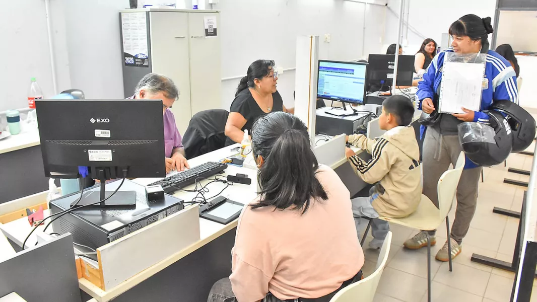 110759-por-una-falla-a-nivel-nacional-se-encuentra-afectada-la-toma-de-tramites-de-dni-y-pasaportes-en-las-oficinas-del-registro-civil