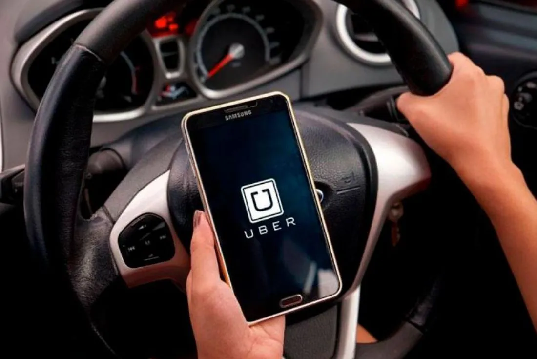 82526-saltenia-fue-multada-con-85-mil-pesos-porque-su-auto-trabajaba-para-uber