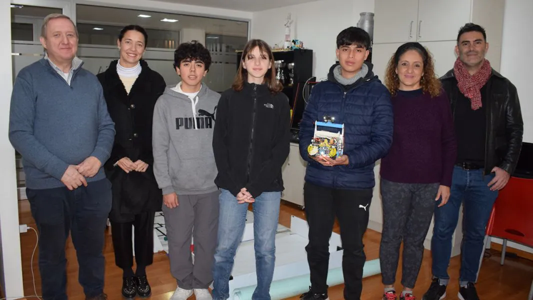 96603-argentina-contara-con-dos-equipos-saltenios-en-el-mundial-de-robotica-en-holanda