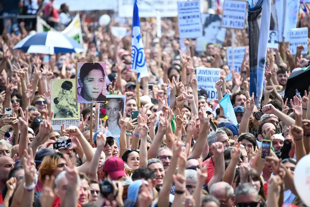 434249099_432300409320537_2004058900260685639_n