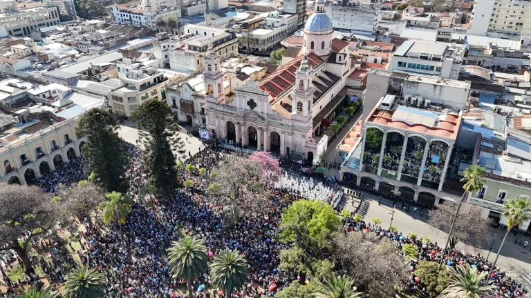 imagenes-procesion-del-milagro-2025-2-768x432
