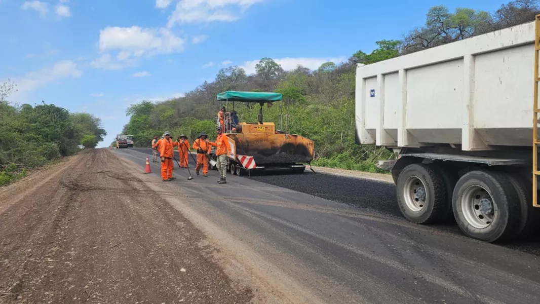 104616-construir-y-mejorar-la-infraestructura-vial-es-un-compromiso-que-mantenemos-dijo-el-gobernador-saenz
