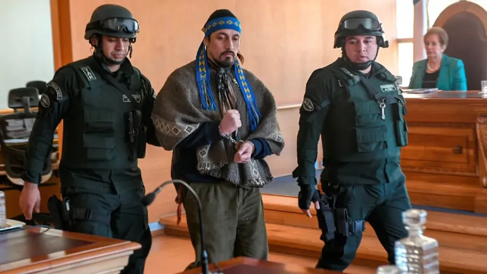 facundo-jones-huala-lider-radical-mapuche-foto-de-archivo-ap-T6Q3RIN2AFHJVG2GG6BWQLWSOA