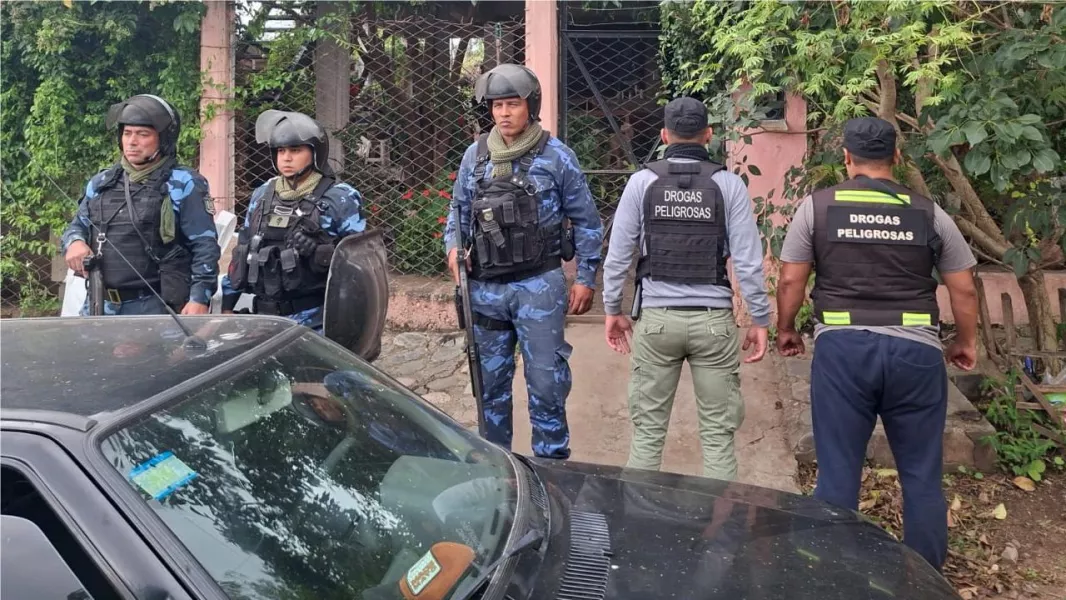 107215-denuncias-web-detenidos-y-secuestro-de-mas-800-dosis-de-metan