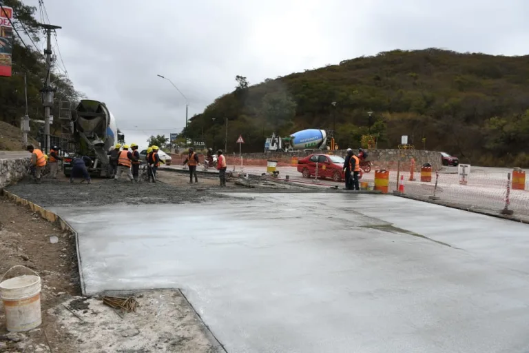 hormigon-en-acceso-al-cerro-san-bernardo-5-768x512