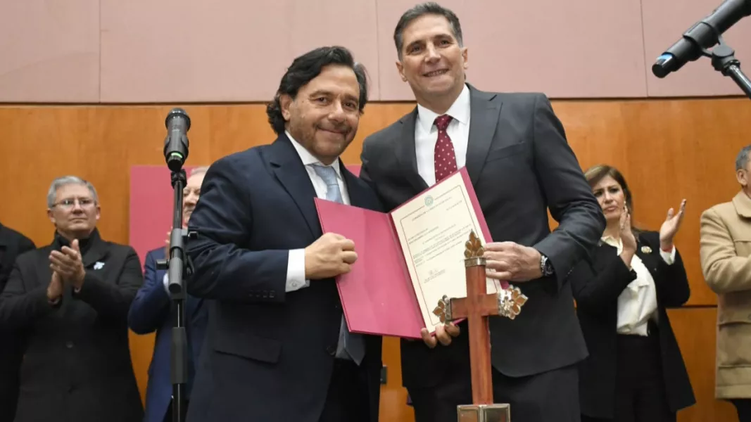 21451-el-gobernador-saenz-tomo-juramento-al-nuevo-ministro-de-seguridad-y-justicia-nicolas-avellaneda