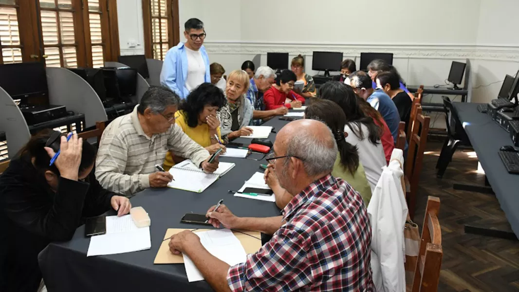 106327-unate-abre-sus-inscripciones-2026-una-oferta-de-178-talleres-para-potenciar-el-protagonismo-de-las-personas-mayores