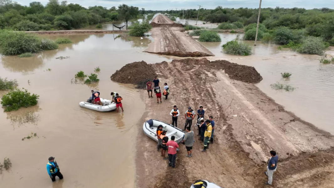 16453-desarrollo-social-refuerza-la-asistencia-a-familias-de-santa-victoria-este-afectadas-por-la-crecida-del-rio-pilcomayo