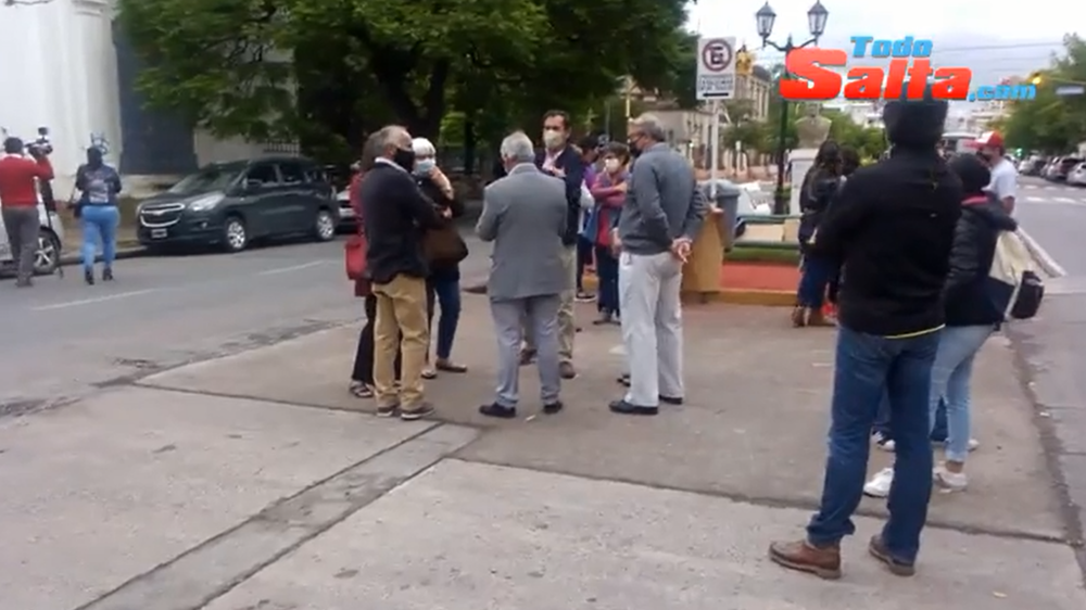 convocatoria volver a las escuelas