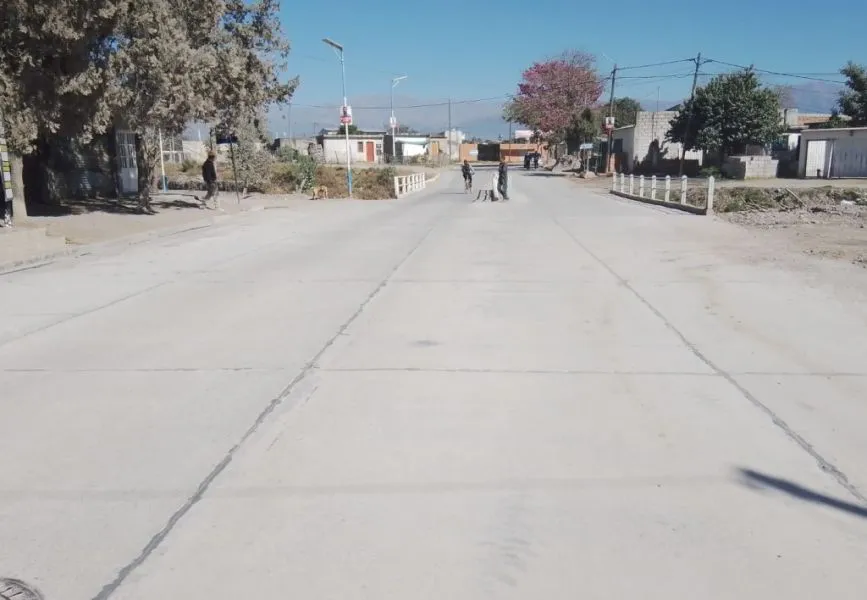 93993-pavimentacion-en-barrio-los-lamos-de-cerrillos