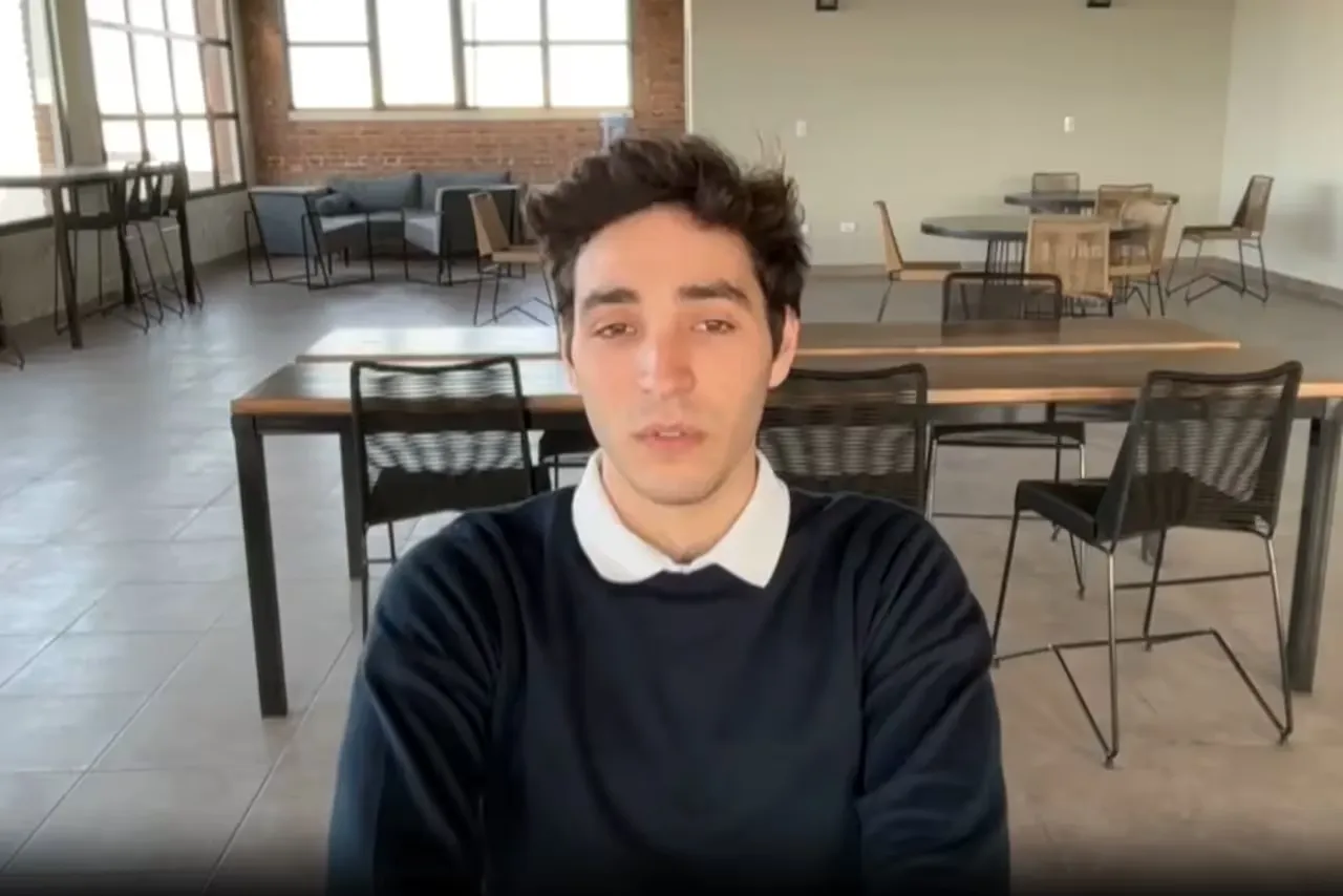 tomas-ghisoni-realizo-un-video-para-contar-U6ZRXPPORJEANOQ6XH3NO6HR2A
