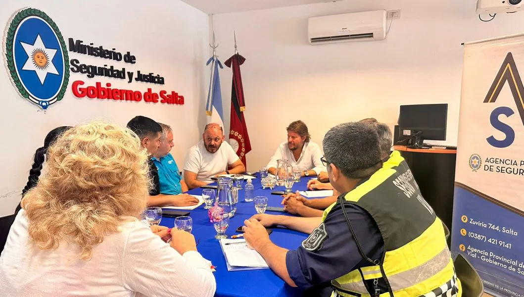 93172-provincia-y-nacion-planifican-acciones-para-consolidar-la-seguridad-vial-en-la-provincia-20231202122009